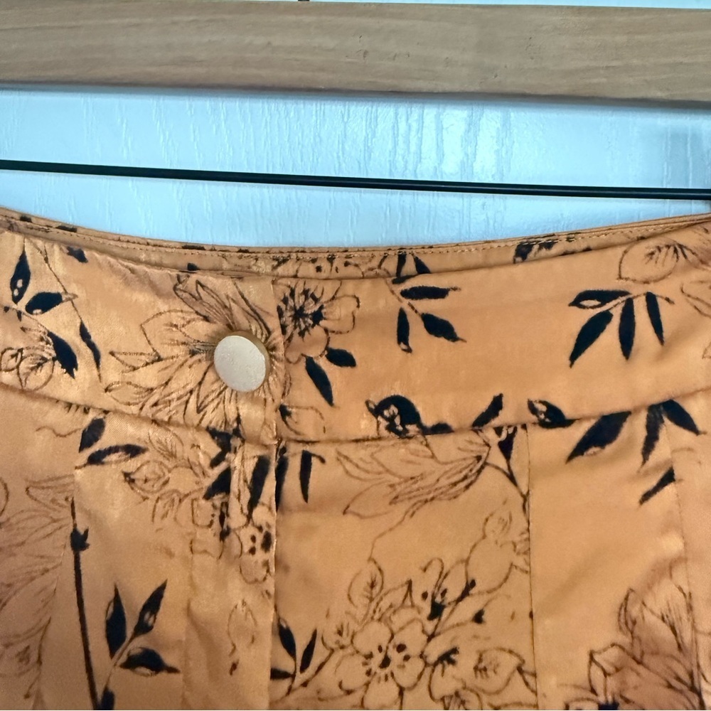 House of Harlow x Revolve Jaya Pant in Copper Floral - Picture 5 of 7